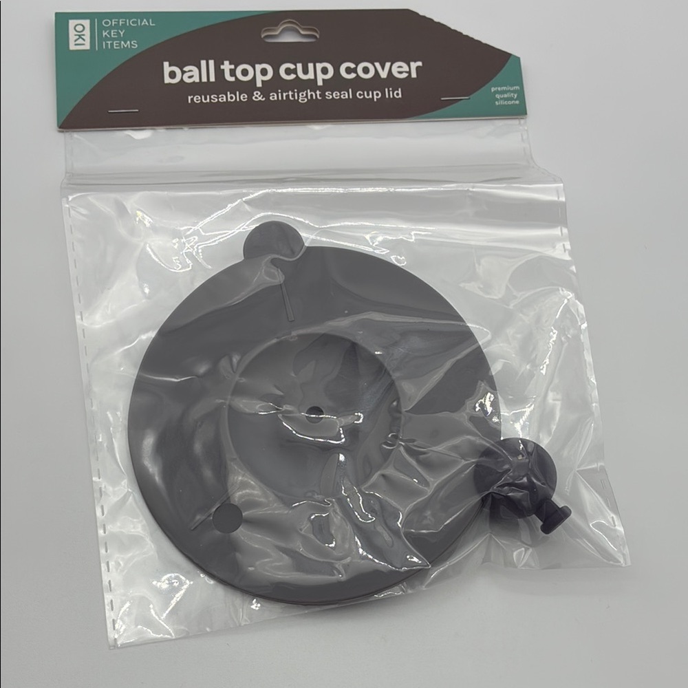 NWT Gray Ball Top air tight seal Cup Cover